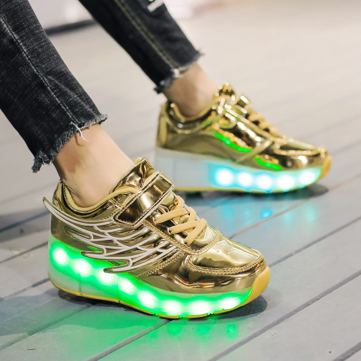 Single Wheel LED Roller shoes  Gold